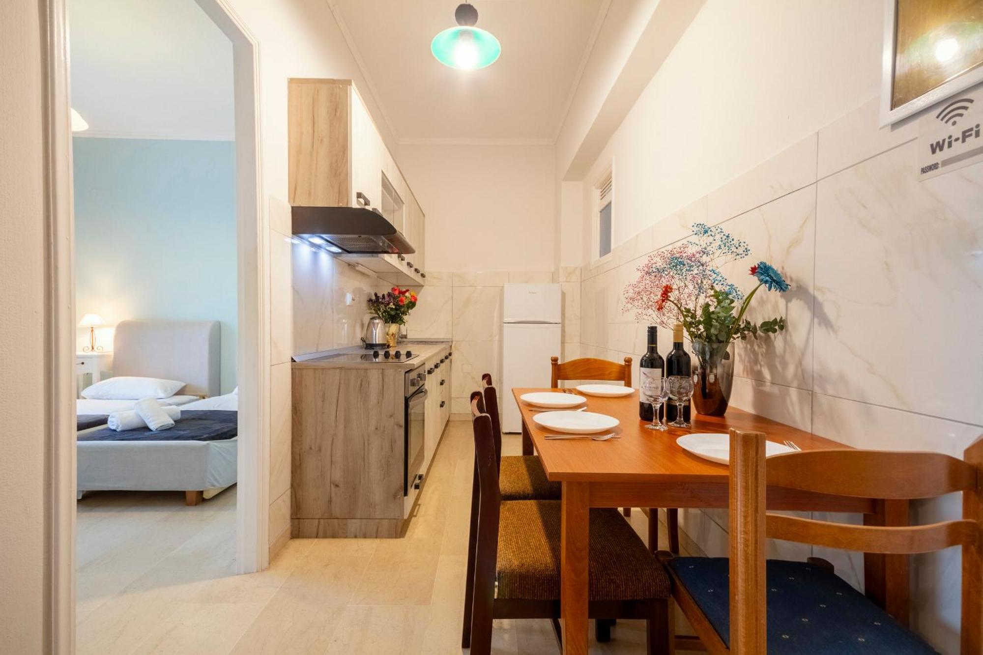 Mgi Apartments Ипсос Екстериор снимка